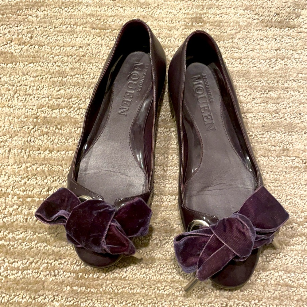 Alexander McQueen flats